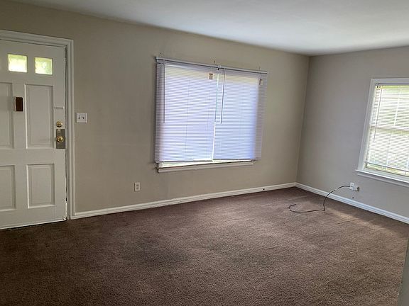 2nd image of 368 N Roosevelt Ave APT 3
