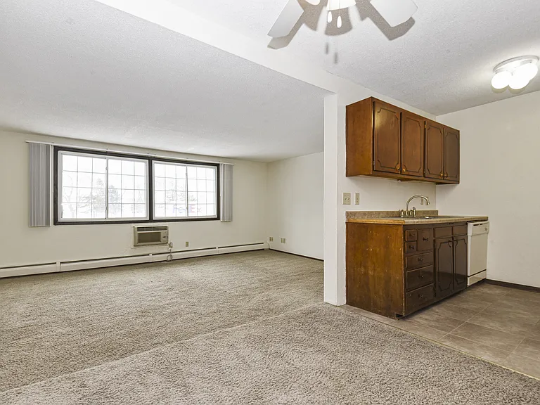 Fridley, MN Georgetown on the River Apartments | Living