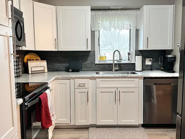 22 Castle Ct — Photo 2
