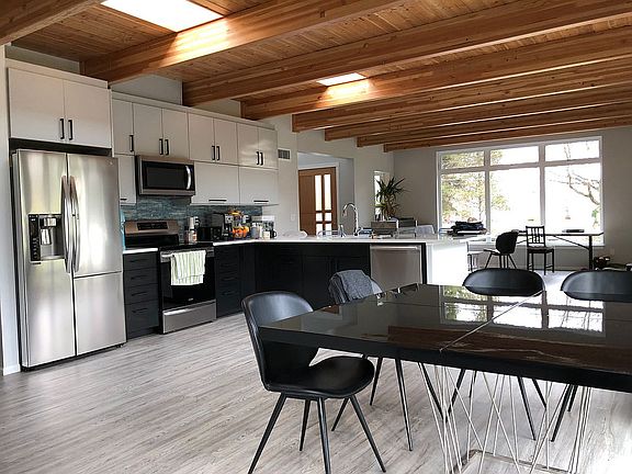 5th image of 9045 51st Ave NE