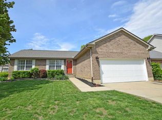 1282 Edinburgh Ln, Union, KY 41091