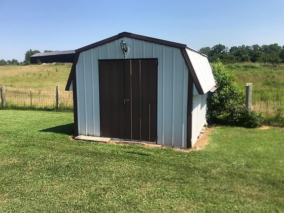 3rd image of 237 Southway Dr