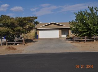 12523 Waynoka Rd, Apple Valley, CA 92308