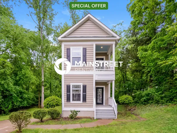 3921 Sky Dr, Charlotte, NC 28226