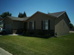 558 Riviera Dr, Roosevelt, UT 84066