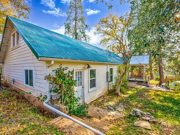 3rd image of 4851 Ponderosa Way