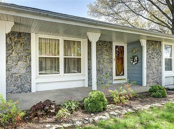 2nd image of 1011 Ethel Harrison Dr