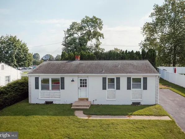 1677 Glenn Rd, Lancaster, PA 17601