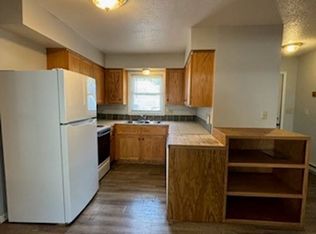 210 James Ave, Mankato, MN 56001