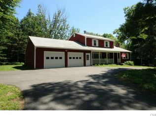 42 Rees Dr, Oxford, CT 06478