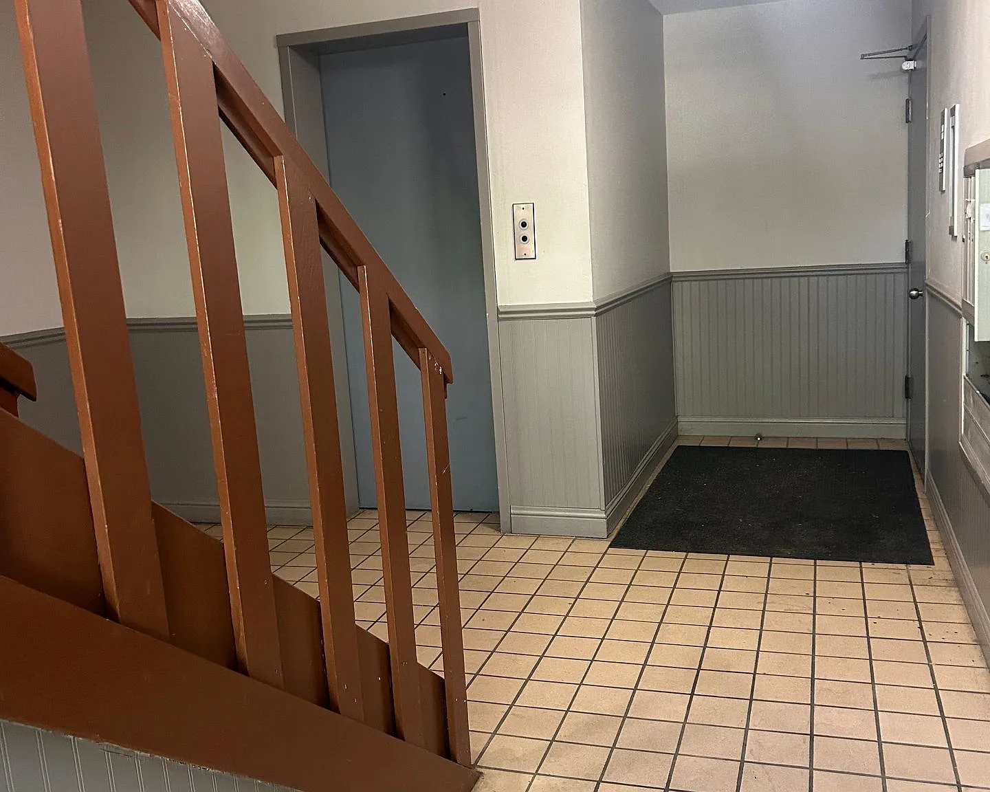 Newly Renovated 1 Bedroom Apartment Home in Upper East Side Milwaukee — Photo 4