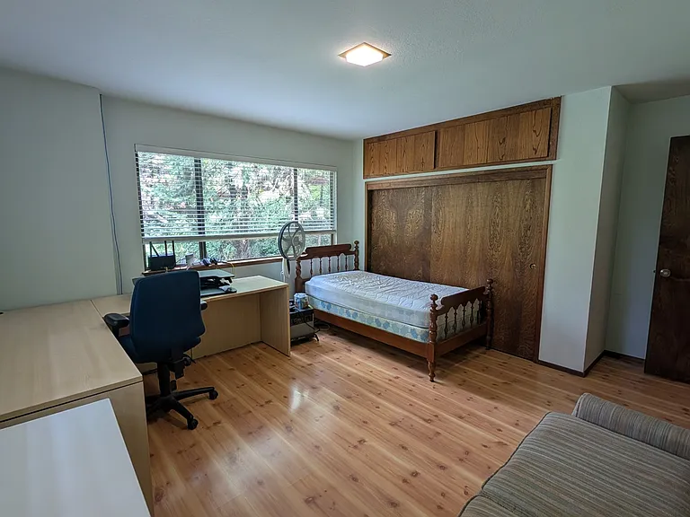 Office/Guest Room