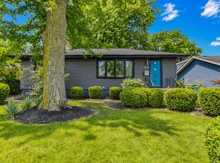 8050 Columbia Ave, Munster, IN 46321