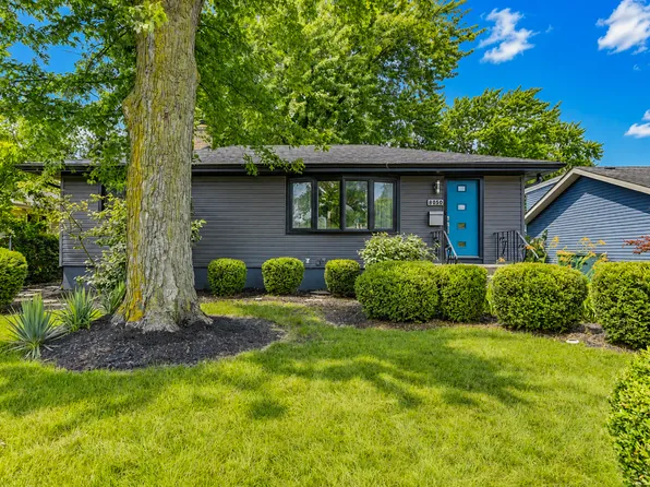 8050 Columbia Ave, Munster, IN 46321
