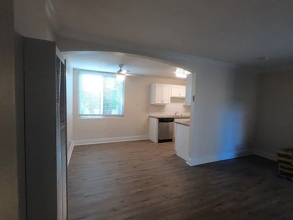 1472 Iris Ave #1 — Photo 20