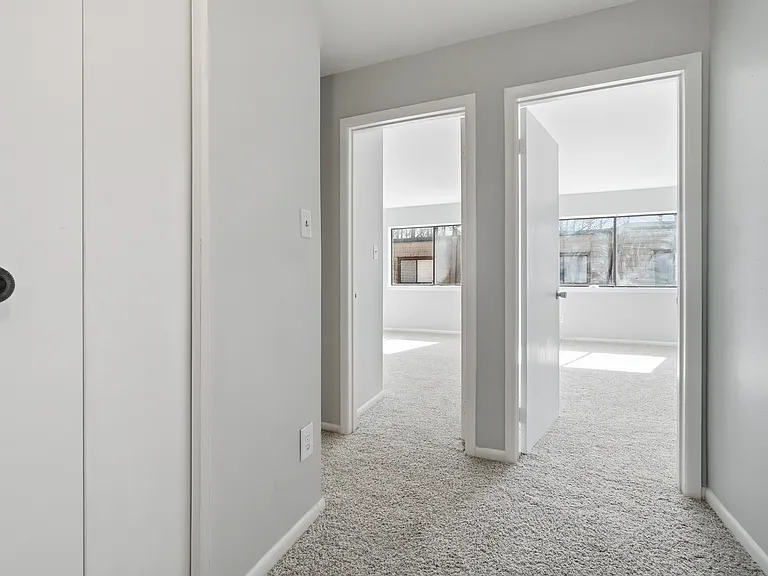 1554 Monterry Pl — Photo 10