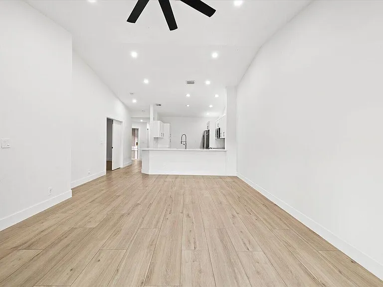 10352 Mateo Ct — Photo 12