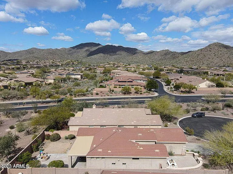 41520 N River Bend Ct — Photo 38