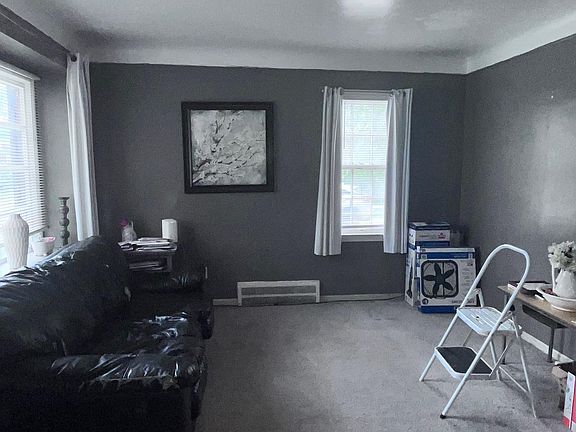 3rd image of 19403 Stahelin Ave