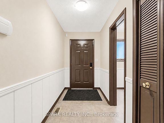 2nd image of 23 Rannie Ct