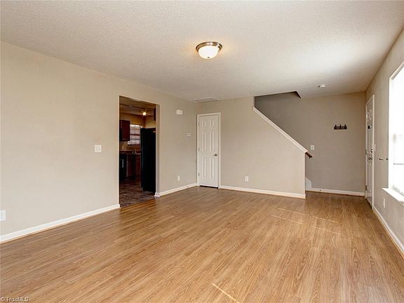 5th image of 4903 Mystic Oak Dr