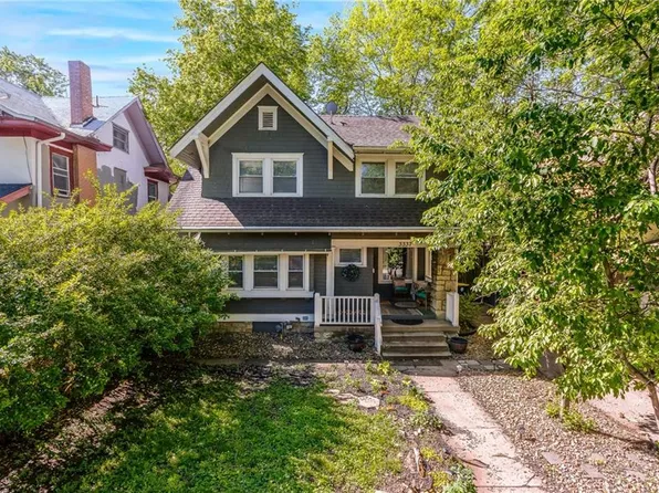 3337 Gillham Rd, Kansas City, MO 64109