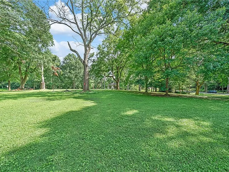 11 Polo Dr NE — Photo 27