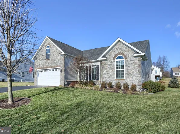 5 Rouse Dr, Avondale, PA 19311