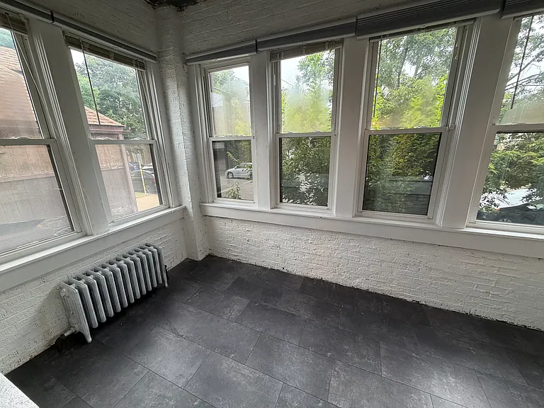 Front sunroom