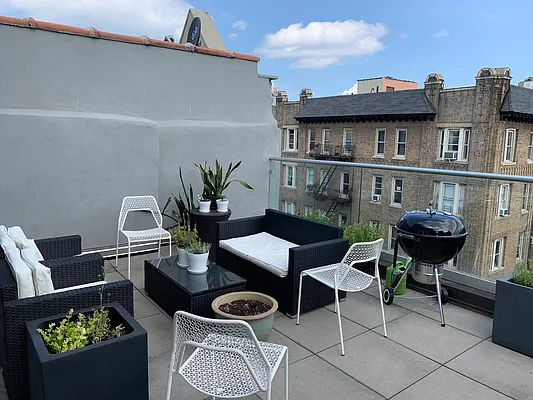 Rented by Catherine Madaio, LREB | media 19