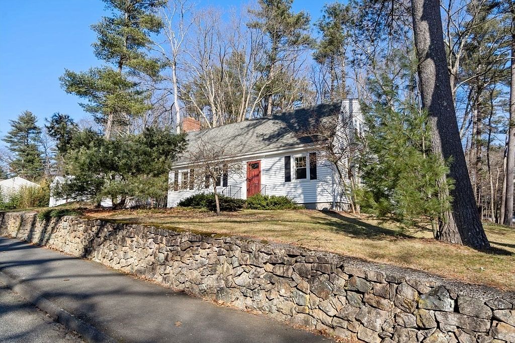 30 Hillcrest Rd, Medfield, MA 02052 Zillow