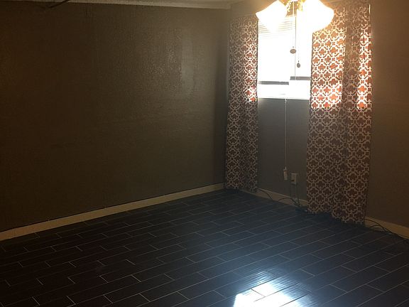 4th image of 1013 Buddy Holly Ave