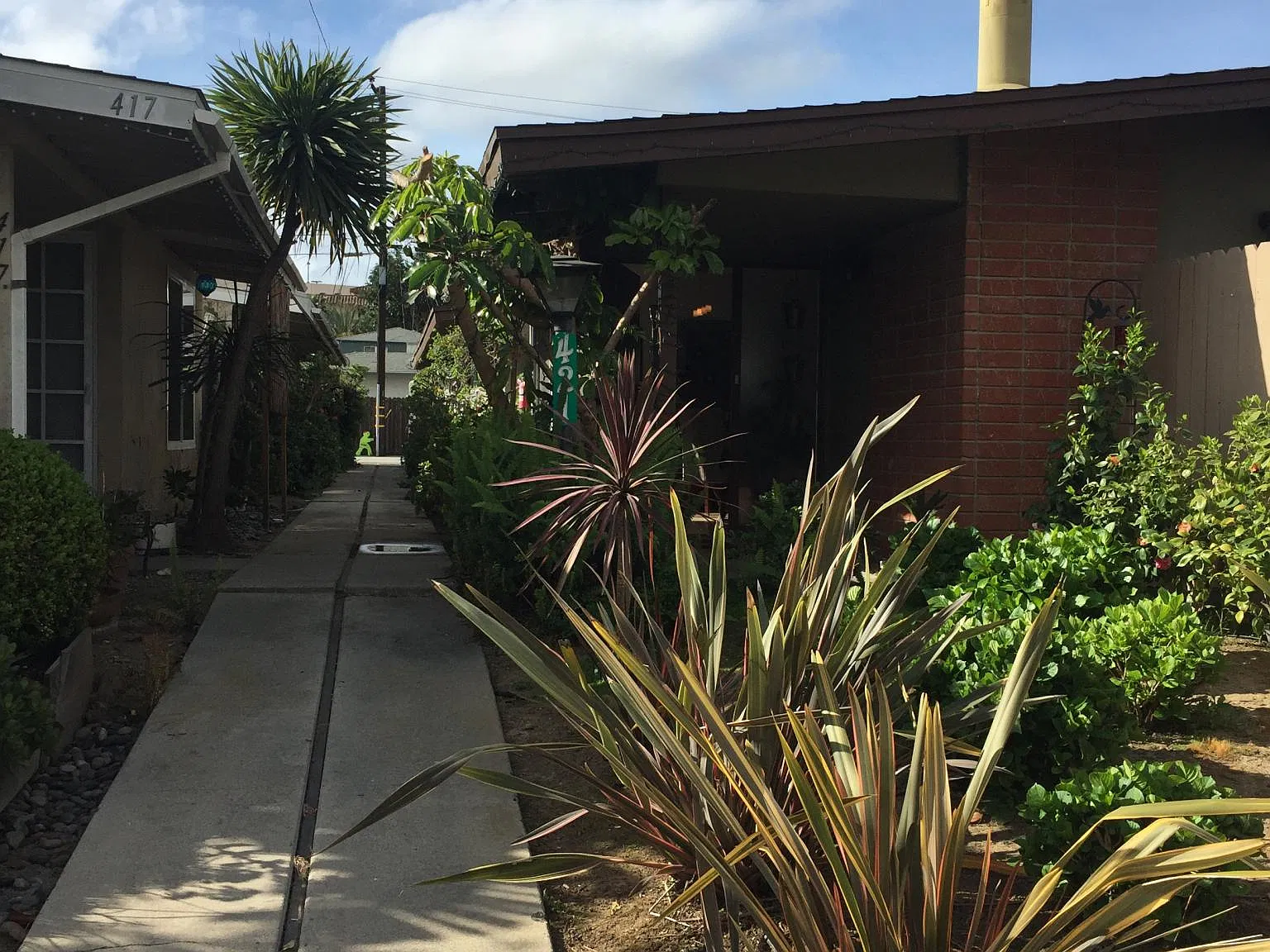 2 bed, 1.5 bath, 1100 sqft, $3,100 — Photo 2