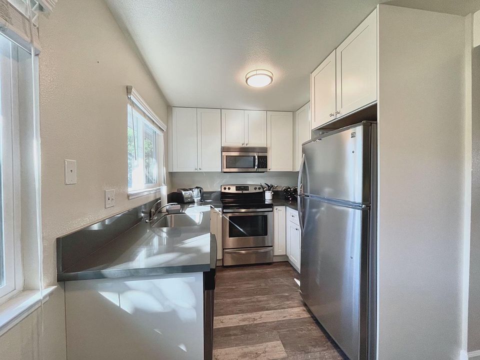 2nd image of 517 Blossom Hill Rd #X1
