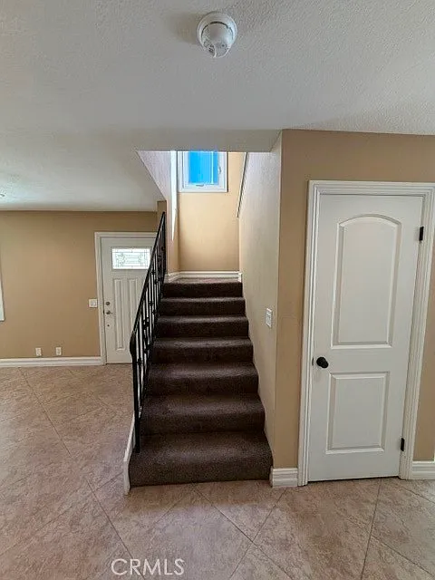 3 bed, 2.5 bath, 1750 sqft, $4,995 — Photo 4