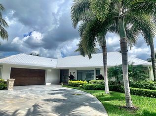 15 Leeward Cir, Tequesta, FL 33469