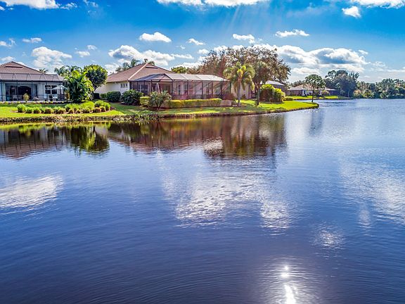 3rd image of 13403 Golf Pointe Dr