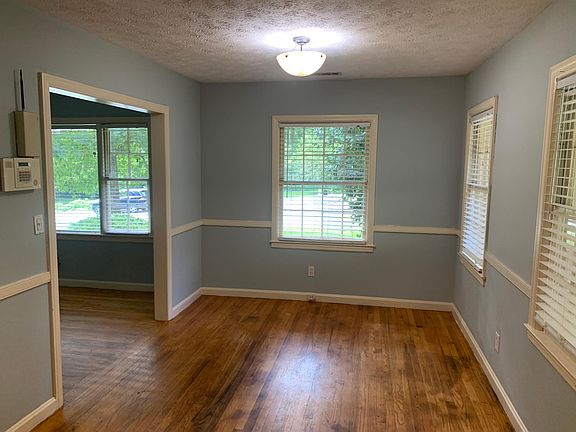 Separate dining room