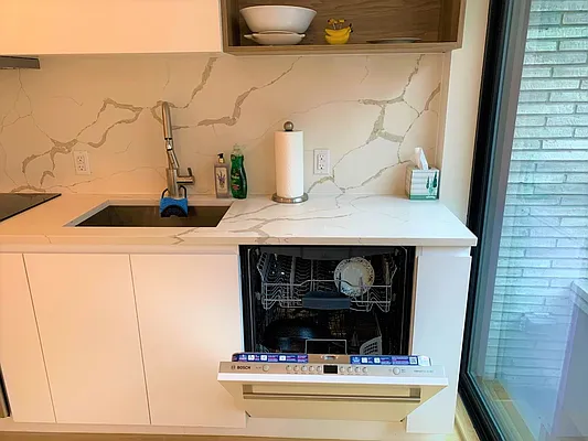 Rented by Corcoran | media 23