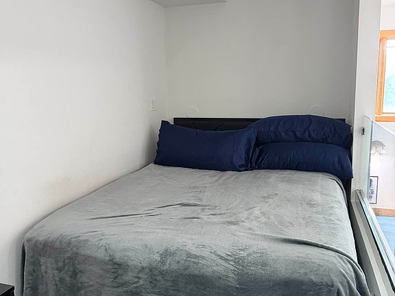 4th image of 327 Herkimer St #1A