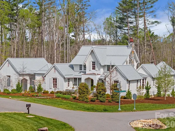 97 Emerald Necklace Dr, Asheville, NC 28803