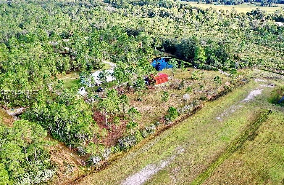 1st image of 1000 NE 365th Ln