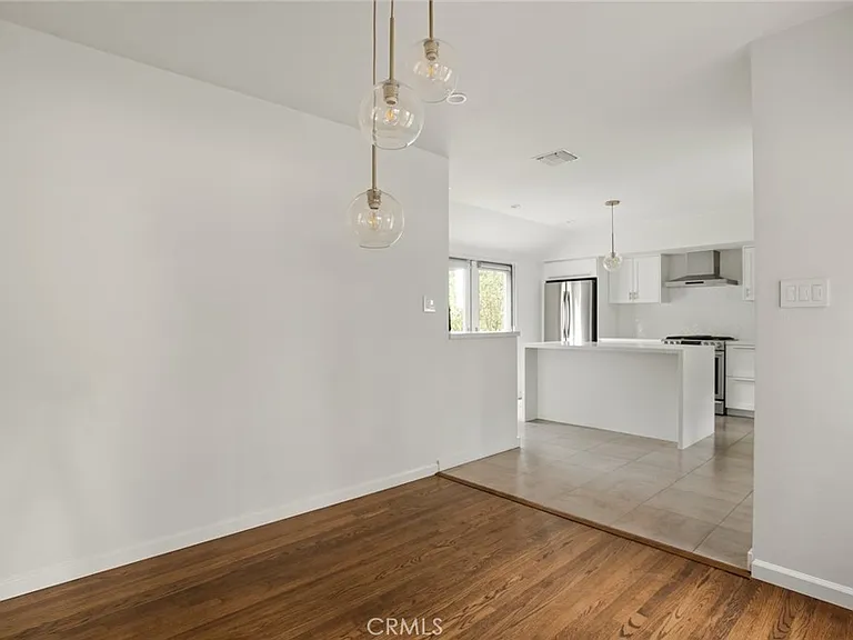 10215 Eldora Ave — Photo 10