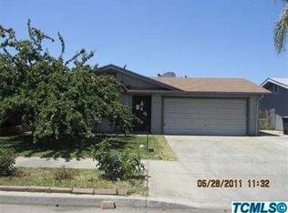 1517 N Central Ct, Visalia, CA 93291