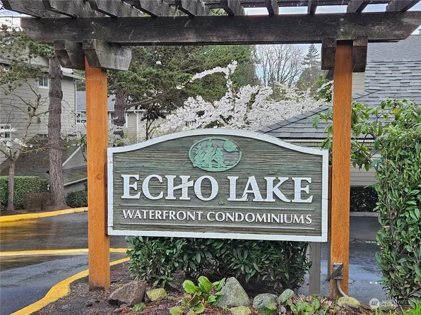 1126 N 198th Street #B106, Shoreline, WA 98133