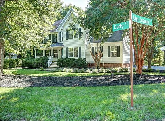 2nd image of 2801 Cody Pl