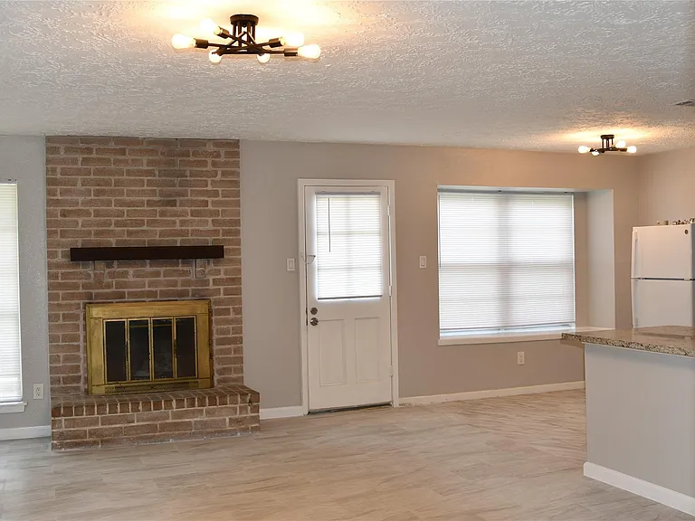 16818 Dutch Ridge Dr — Photo 24