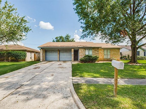 3rd image of 415 Breeze Park Dr