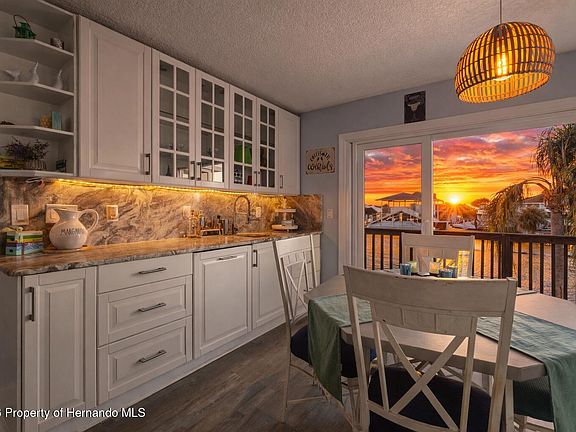 2nd image of 3416 Crape Myrtle Dr