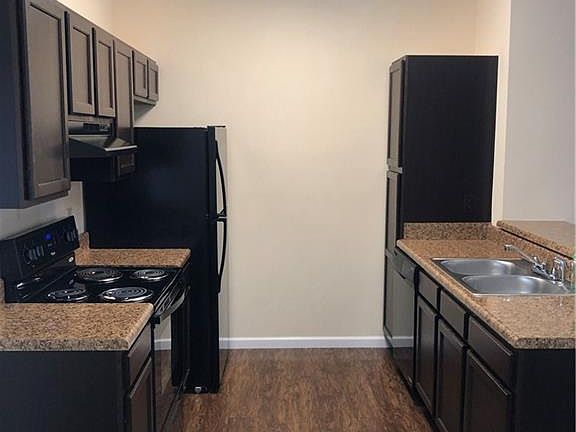 5th image of 27 Lora Ln #B